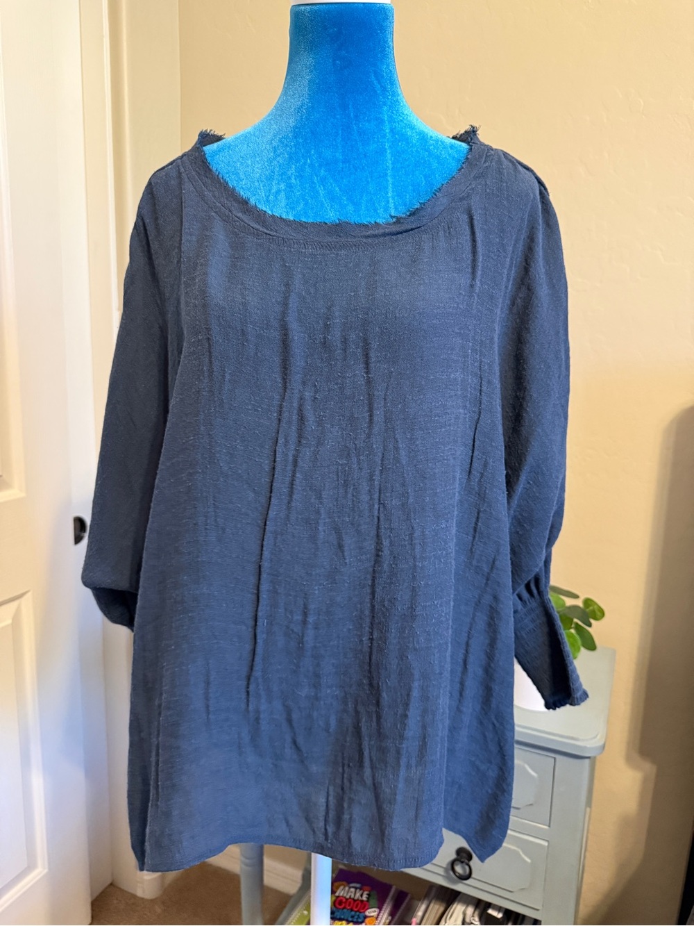 Navy Raw-Edge Light Scoop Neck Tunic Top